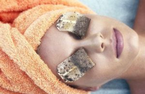 استفاده از دمنوش بابونه مهرگیاه برای رفع خستگی چشم